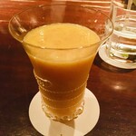 Bar la Hulotte - 金柑とブランデーのカクテル