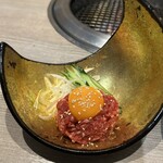 Yakiniku Shouzaemon - 牛肉ユッケ