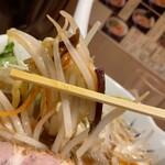 浅草名代らーめん 与ろゐ屋 - たっぷりの野菜
