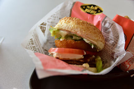 A&W 泡瀬店 （エイアンドダブリュ） - 沖縄市/アメリカ料理 | 食べログ