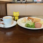 Kafe Onri Wan - ホットモーニング  500円(税込)  ※横からも