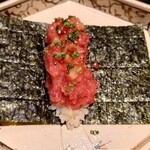 日本料理 柳燕 - 茨城波崎の鮪といぶりがっこのトロタク手巻