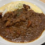 Matsunoya - 挽き肉がゴロゴロ入ったキーマカレーとチーズがトローり溶けたホワイトソース