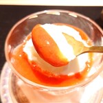 日本料理 柳燕 - あまおうのソースのミルクアイス