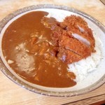 CoCo壱番屋 - いつもの！

手仕込ヒレカツカレー 7辛 チーズトッピング 200g