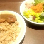 Eight Ricefield cafe - 本日のランチ
                        
                        ビュッフェが￥880(￣(ｴ)￣)ｖ