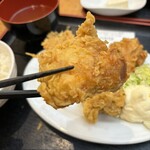 静岡郷土料理 やきとり 丸鶏HAKOZAKI - 鳥唐揚げには特筆無し