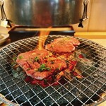 焼肉ホルモン 万千 - 