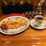 珈琲館 紅鹿舎 - ピザトースト、ブレンドコーヒー