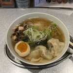 焼豚らーめん じゅんこ - 特上ラーメン 税込み950円