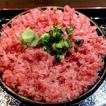 海鮮酒蔵 二三一 - ご飯300グラムが見えないほどネギトロぎっしり