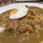カレーや マドラス - カレー小、トッピングカツ＆目玉焼き