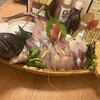 大衆酒場 まる升 - 刺身盛り合わせ