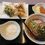 山田うどん - 春の山菜とろろ￥850(税込)(冷やし・そば)とカレーコロッケ(無料クーポン利用)