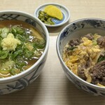 殿田 - たぬきうどん(¥700) + 他人丼(¥850)