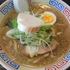 いせのじょう - 太麺背脂ラーメン(830円)