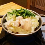 Ni hantei - 牛もつ鍋　780円