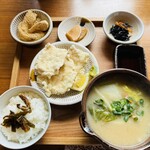 由布院 甘味茶屋 - ふるさと定食