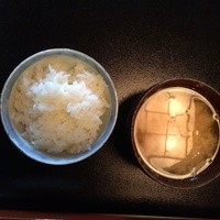 欅苑 - 白ごはんとお味噌汁（朝食）
