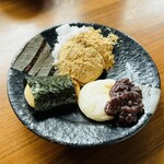 由布院 甘味茶屋 - 焼き餅味くらべ