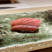 鮨 四心 - マグロの大トロ