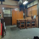 入船 - 店内