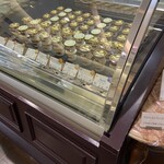 パティシエ・エイジ・ニッタ - 