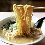 桃太郎 - 麺リフト