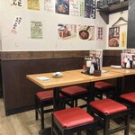 一軒め酒場 - 店内雰囲気。