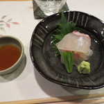 新ばし 星野 - 淡路の鯛の昆布〆です。