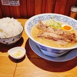 Ramen Yureru - 肉肉ぶた白湯ラーメン（ライスセット）