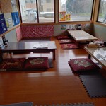 沖縄料理 美ら結 - 小上がり席