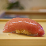 鮨おばな - ◇中トロ（舞鶴）
      赤身と同じ60kgの個体