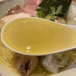 ジャパニーズ ラーメン 五感 - 塩スープ