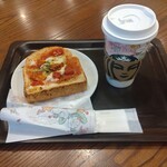 スターバックス・コーヒー - ディカフェドリップ(Grande)+セミドライトマトのピザトースト
