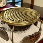 うかい鳥山 - 炭火焼きの網
      2024年2月22日