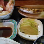 柚圭 - お新香も手作り、ランチメニュー梅。