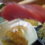 Yuzu kei - 厚みがある、マグロ　4切れ。美味しい♬