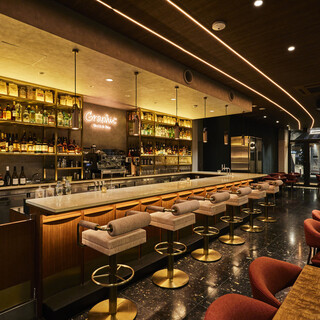 グラフィックグリルアンドバー_1