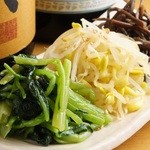 牛酔 - 基本こそ大事なのでナムルも一味違います