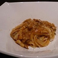 エノテカ・ラ・リコルマ - 黒豚トリッパと野菜の煮込みソースのパスタ