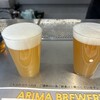 ARIMA BREWERY - ドリンク写真:左がジャパンエール、右がホワイトエール