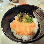 華壱 - 鮭とろ丼