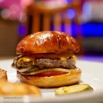 OVERWHELM HAMBURGER & BAR STAND - 