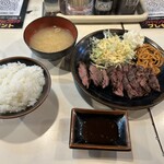 和風グリルまるひこ亭 - 牛ハラミステーキ定食(S 140g) 1500円