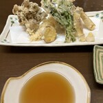 手打ちそば処 椿屋 - 天ぷら盛り合わせ　海老　春菊　さつまいも　茗荷　舞茸　エリンギ　ナス