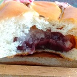 ケーズケベック - 苦楽園あんぱんの断面
