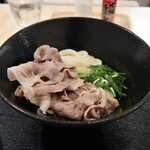 Sanuki Udon Sakaba Kawakin - 肉ぶっかけうどん