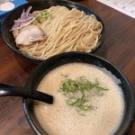 ヒャクブンノイチ - 連れ注文→魚介エスプレッソつけ麺（大盛り）