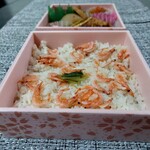 Osouzai No Matsuoka - 桜えびの炊き込みご飯二段弁当